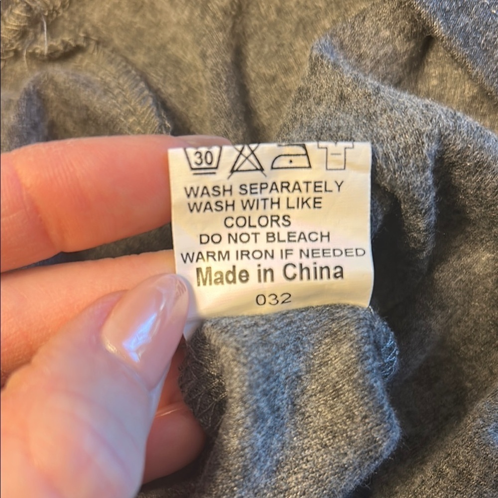 Gray Long Sleeve Women's Top - Picture 6 of 6